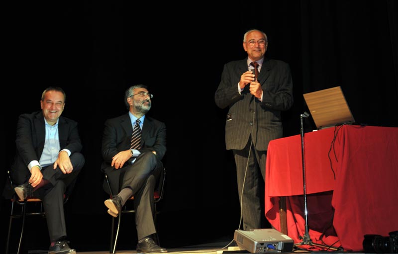 Trevi Premia il prof. Claudio Santoni - Foto