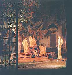 Trevi - Presepi peer le strade - Ptresepio a villa Fabbri (2000)